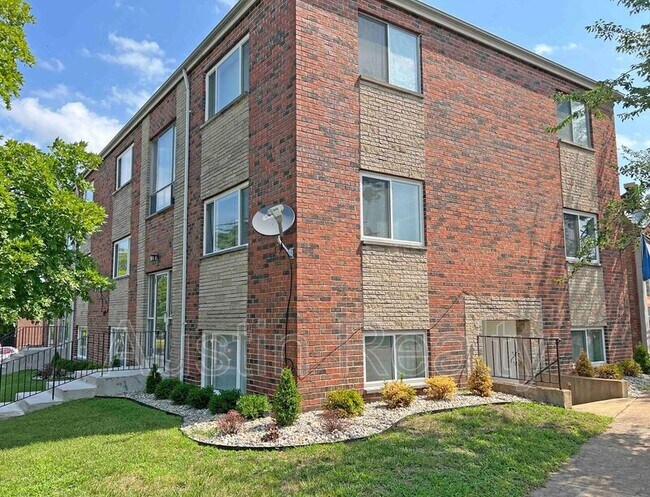Building Photo - 5468 Cologne Ave