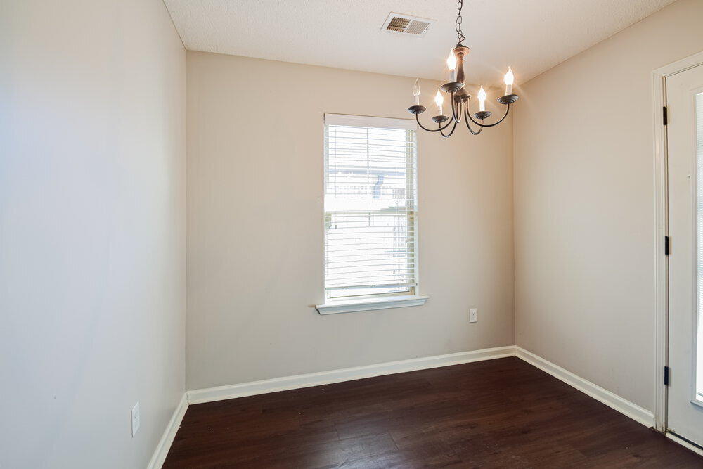 Building Photo - 9435 Darren Cir S