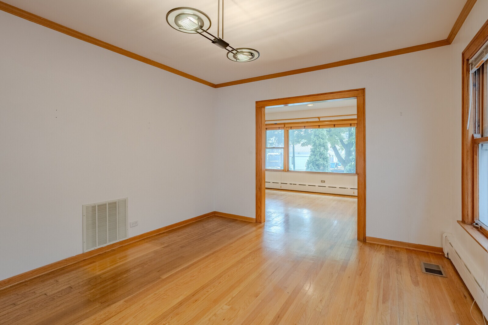 Dining Room - 5250 N Lieb Ave
