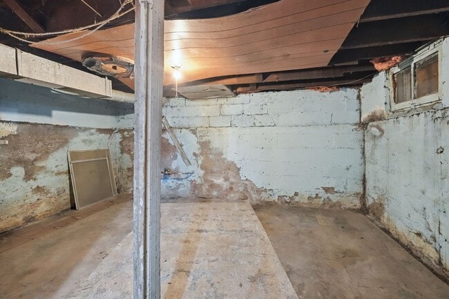 Building Photo - Modernized 3-Bedroom w/ New Furnace