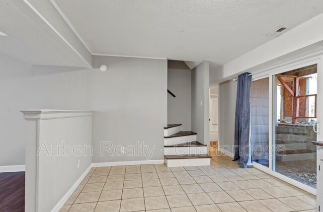 Building Photo - 7167 Holland Ln