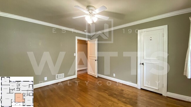 Building Photo - Beautiful Cottage Home located in Homewood