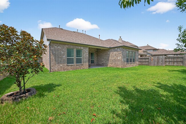 Building Photo - 9702 Lauren Briar Ln