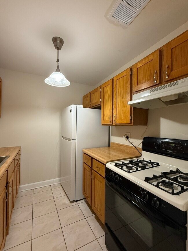 Building Photo - 9982 S 84th Terrace