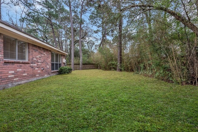 Building Photo - 10 Treadwell Ct