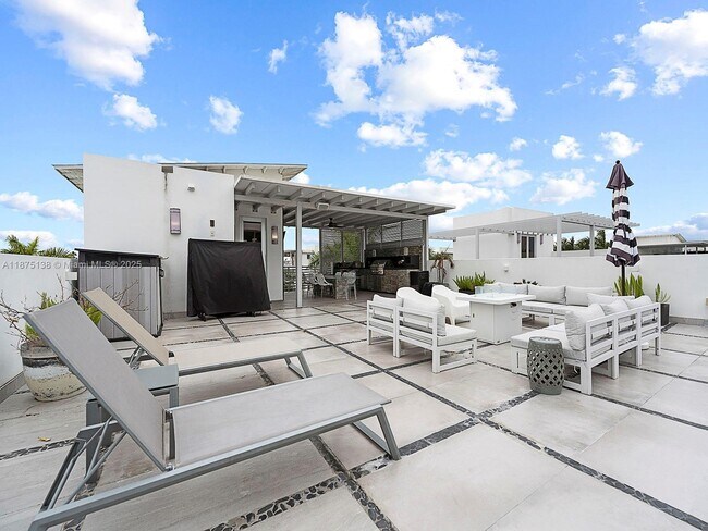 Building Photo - 8271 NW 34th St