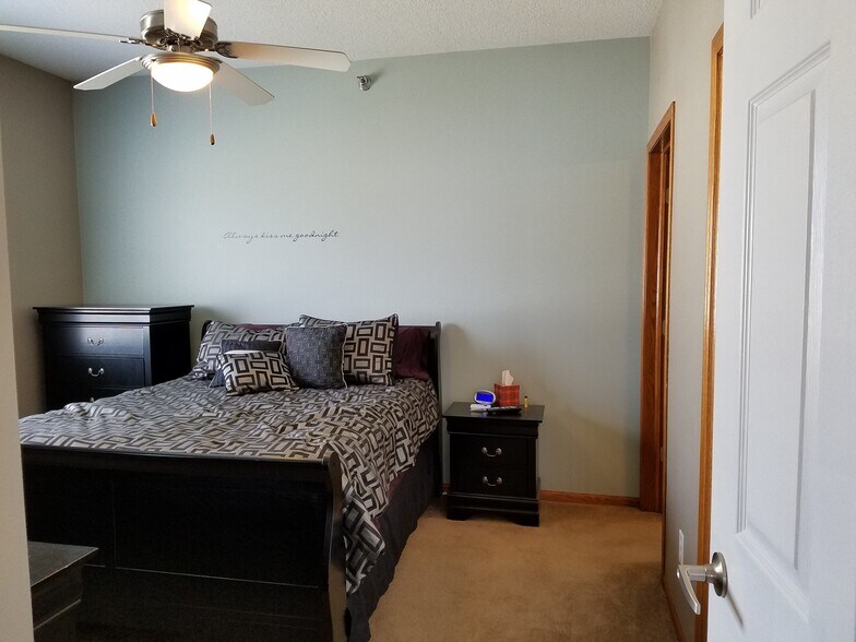 Building Photo - 1815 SW White Birch Cir
