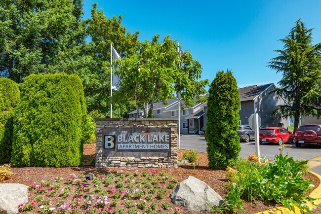 Building Photo - Black Lake Apartments