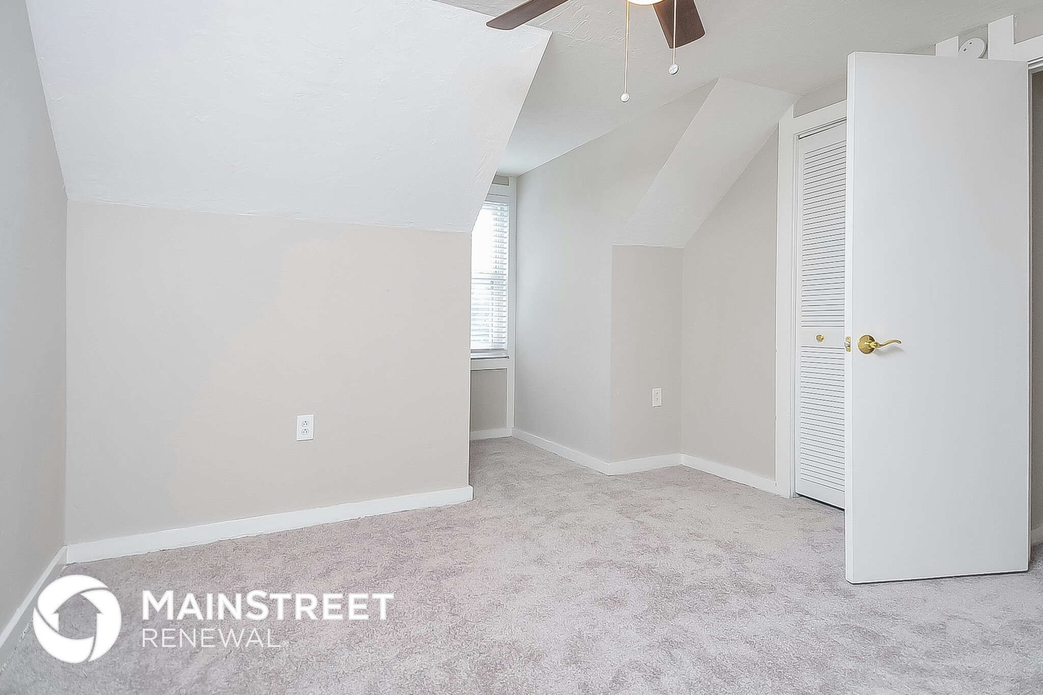 Building Photo - 2552 Bucida Dr