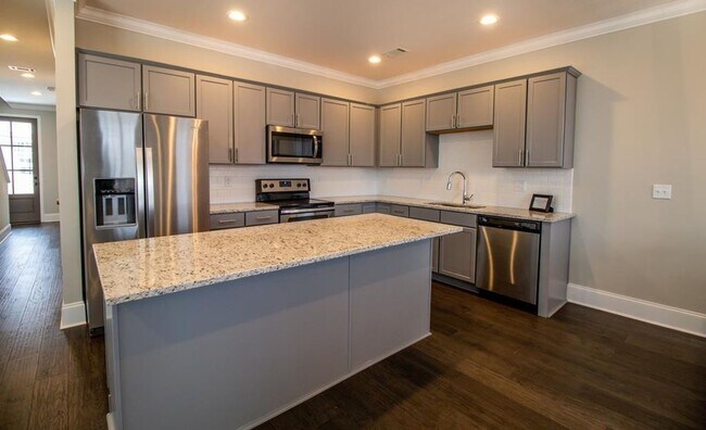 Building Photo - 3BD/3BA FOR RENT IN THE RESERVE