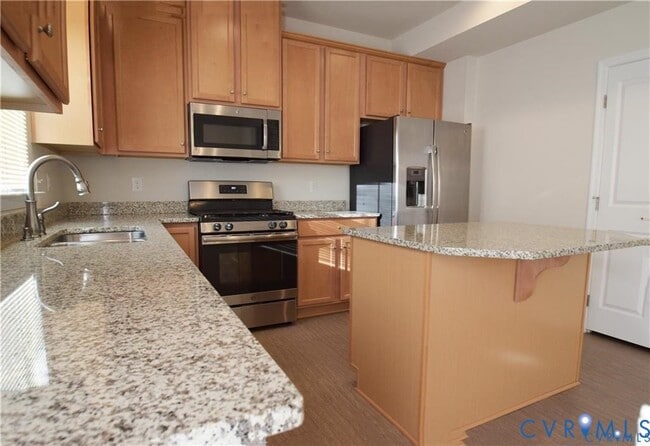 Building Photo - 16621 Thornapple Run