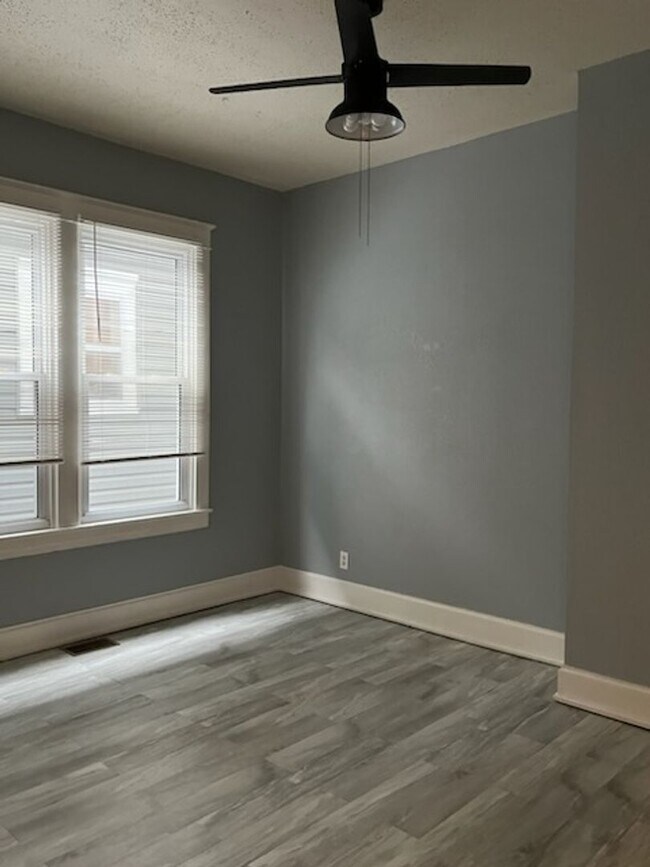 Building Photo - Newly update 3/1 bed and bath home for rent