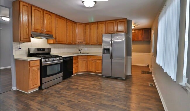 Building Photo - Charming 4-Bedroom Ranch in Sauk Village