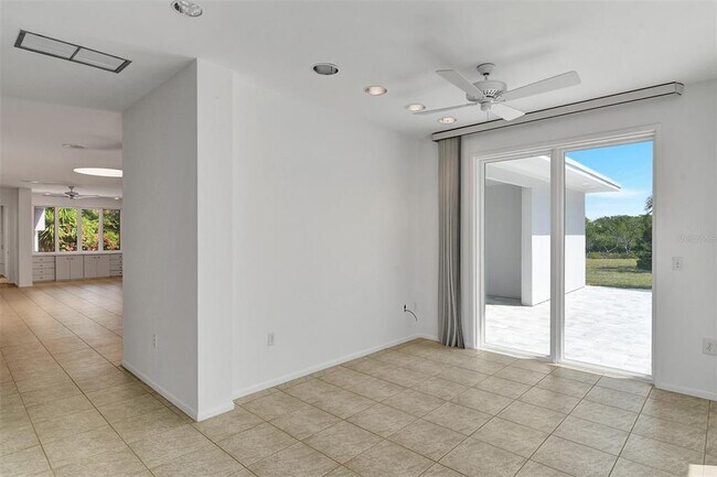 Building Photo - 2800 Casey Key Rd