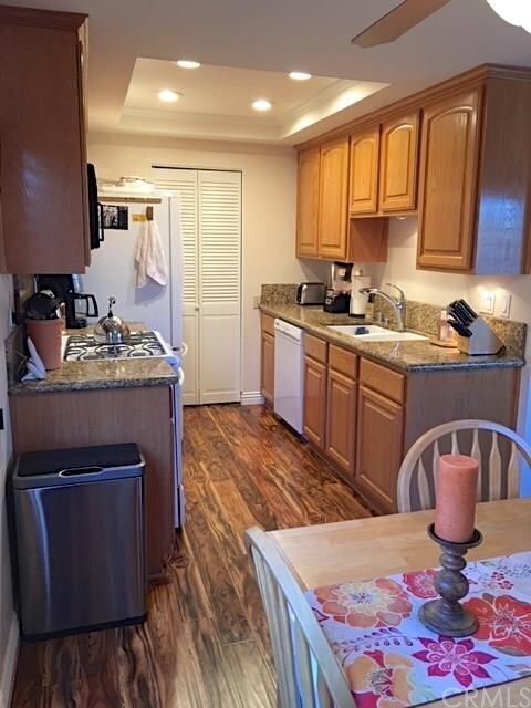 Building Photo - 305 Coral Reef Dr