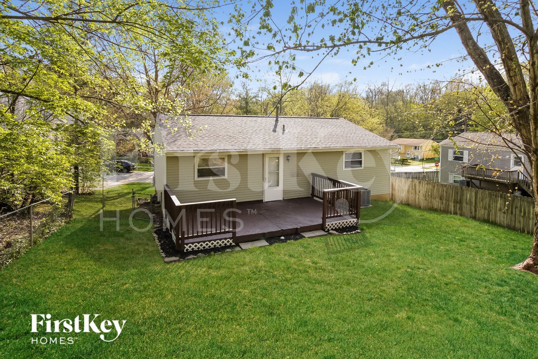 Building Photo - 1494 Meadowbright Ln