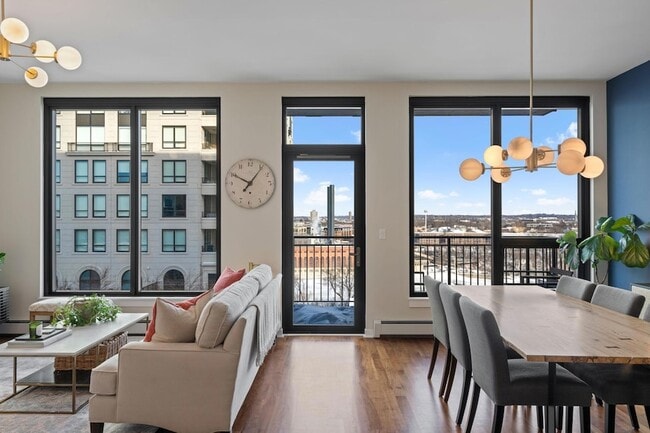 Building Photo - 1240 S 2nd St