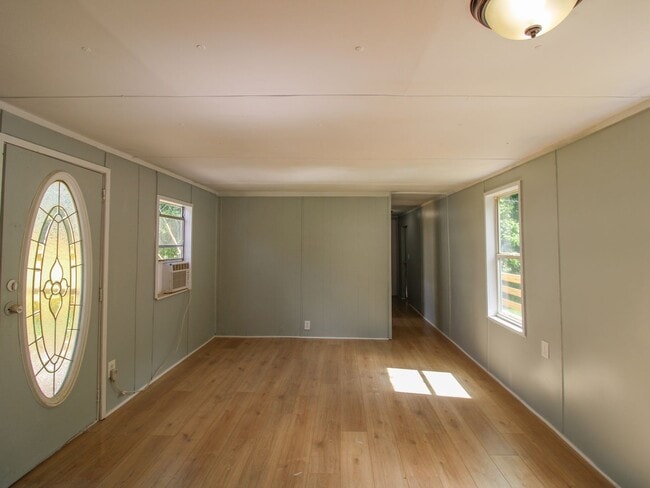 Building Photo - Comfortable Living in a Prime Fayetteville Location!