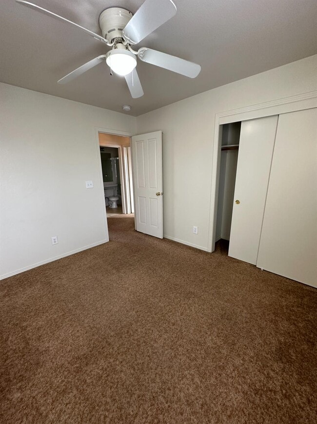 Building Photo - 273 W Cromwell Ave