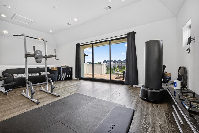 Building Photo - 2703 Kinsley Oaks Dr