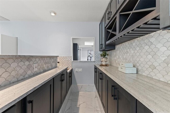 Building Photo - 4000 14th Way NE