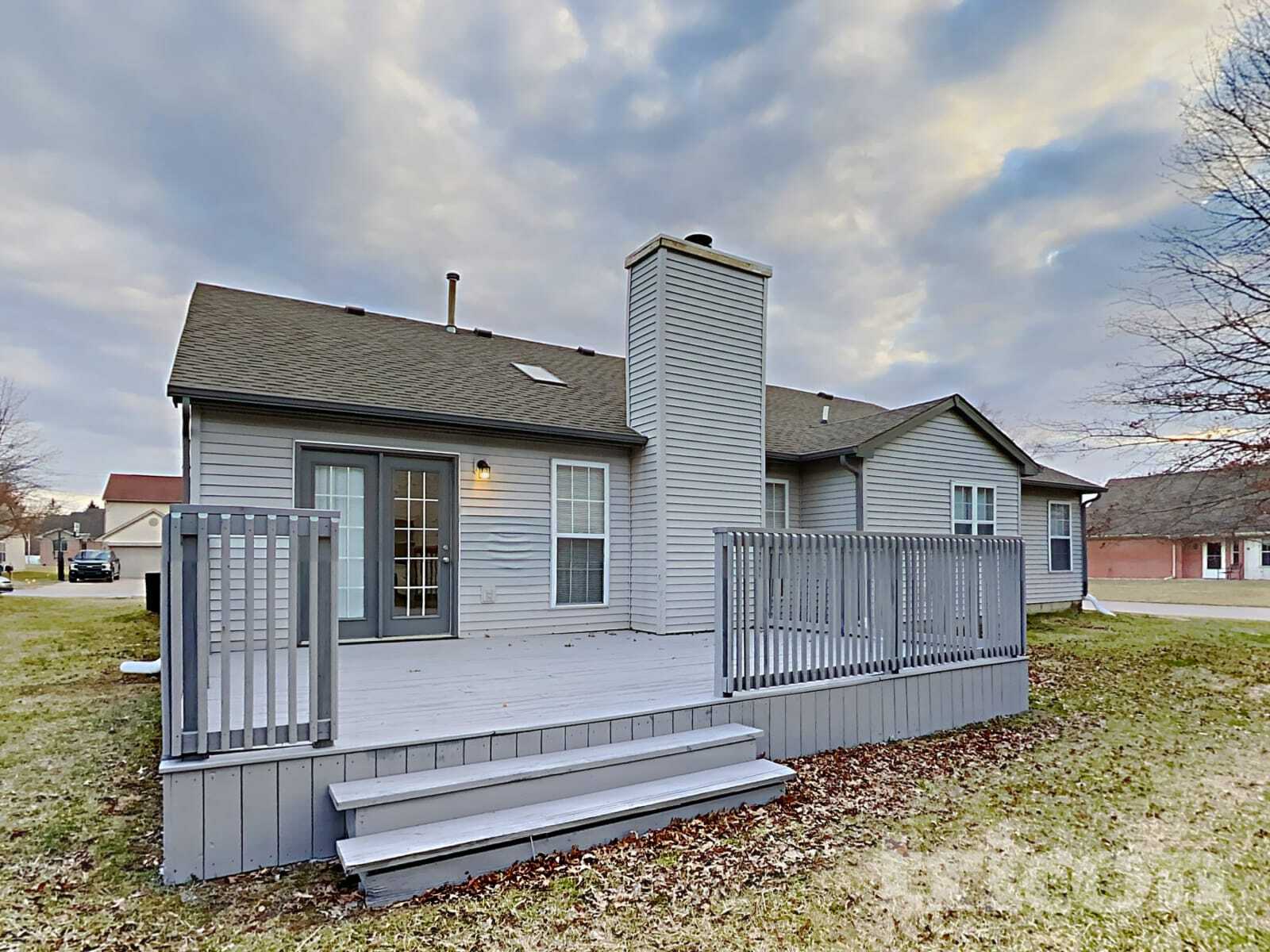 Building Photo - 910 Claiborne Ln