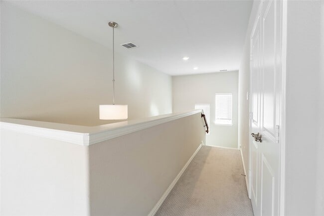 Building Photo - 6350 Culverdale Ln