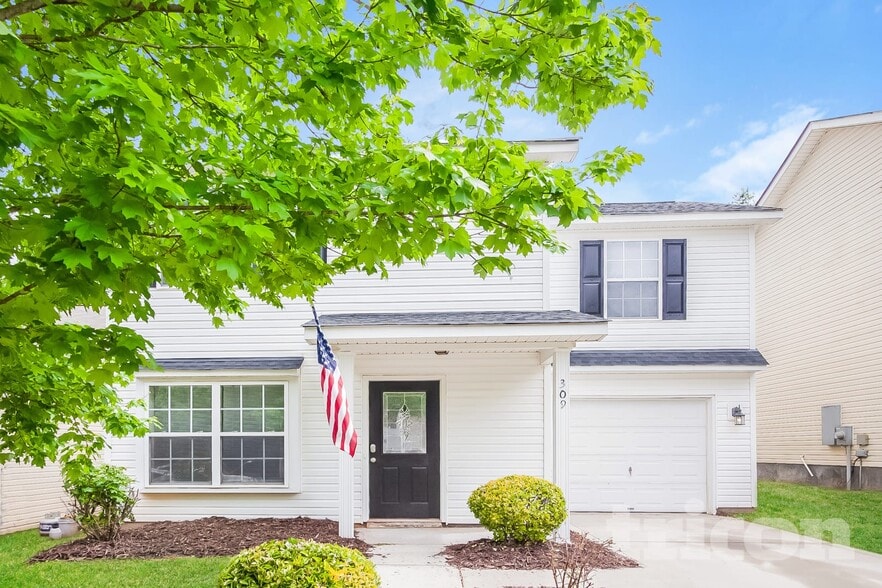 Primary Photo - 309 Peachtree Rd