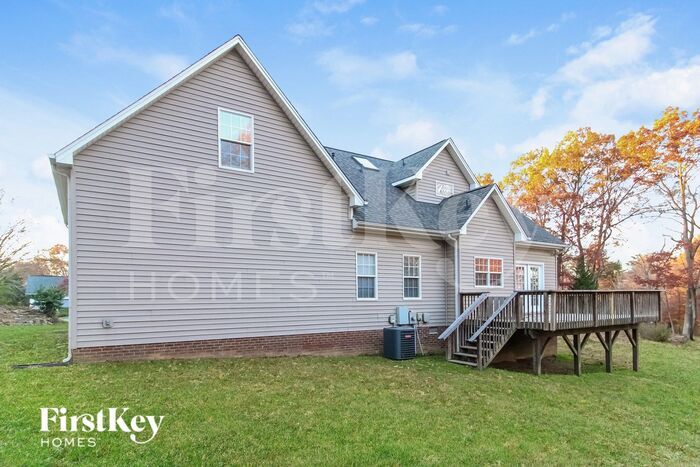 Building Photo - 2808 Lake Hill Ct