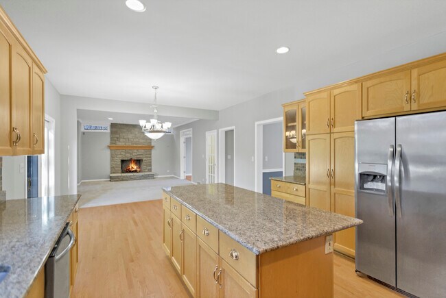 Building Photo - 40W148 Carl Sandburg Rd