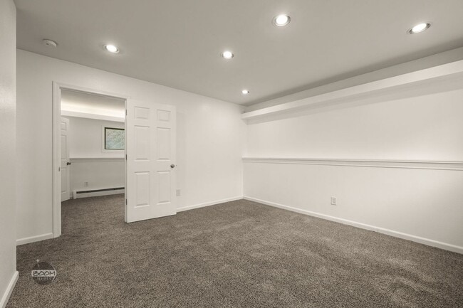 Building Photo - 4BD/2BA Anchorage Home – New Carpet, Fenced Yard, Near JBER