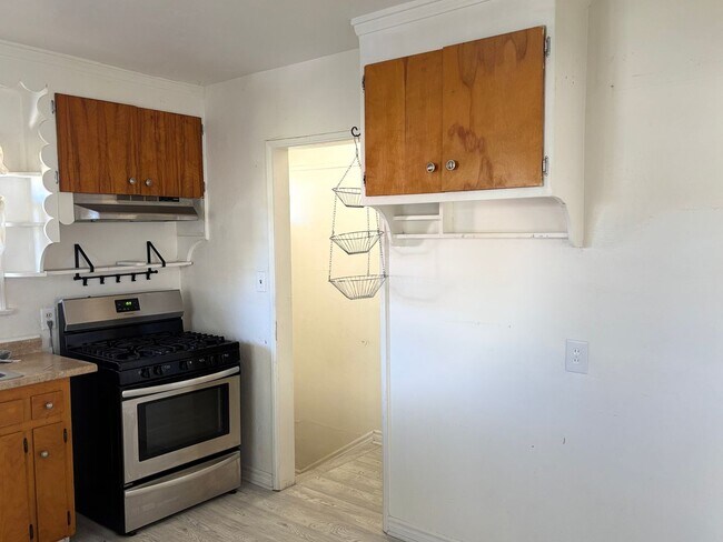 Building Photo - 2 bedrooms 1 bath home in San Diego