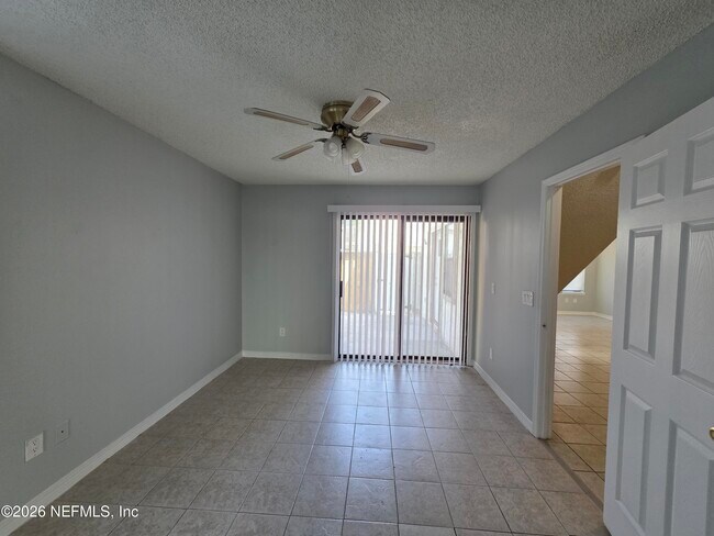 Building Photo - 1301 W Defender Ct