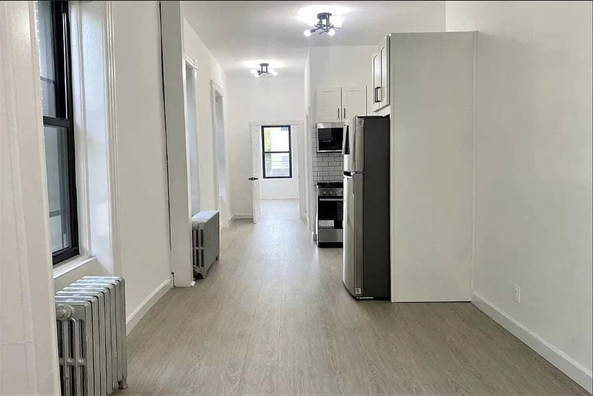 Building Photo - 202 St Nicholas Ave