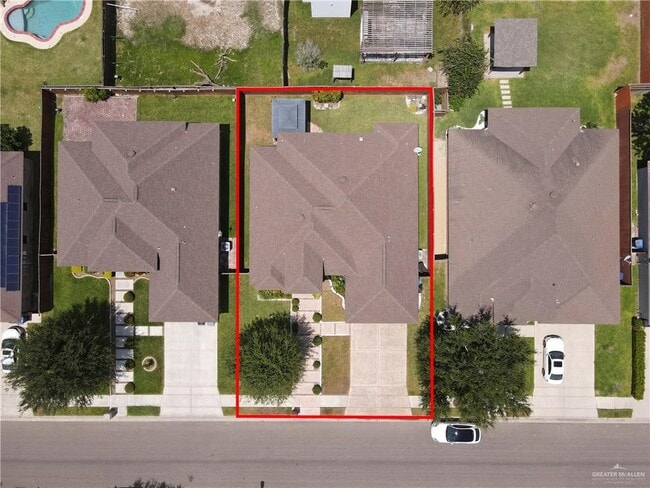 Building Photo - 28 Sycamore Ave