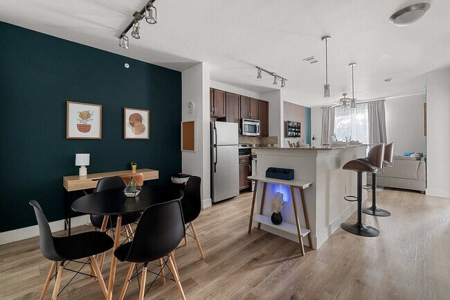 Building Photo - 13005 Meandering Way