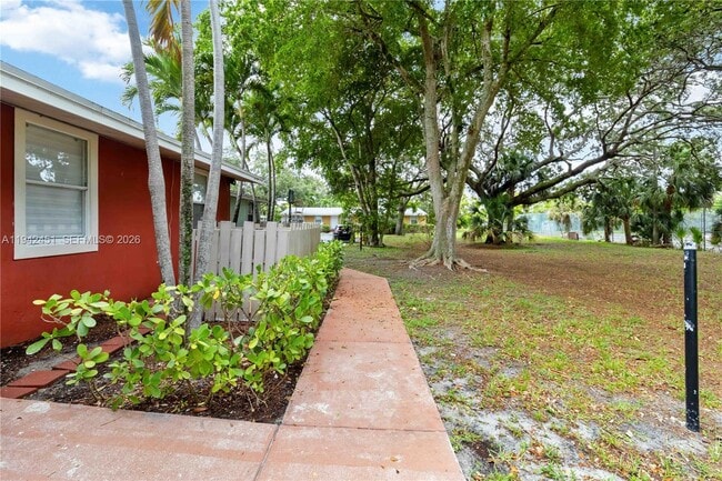 Building Photo - 7144 Southgate Blvd