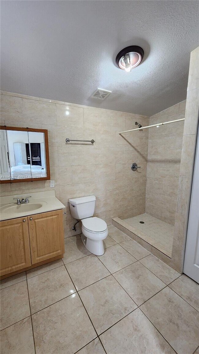 Building Photo - 3965 NW 3rd St