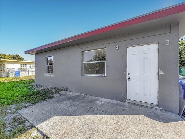 Building Photo - 2408 NW 8th St