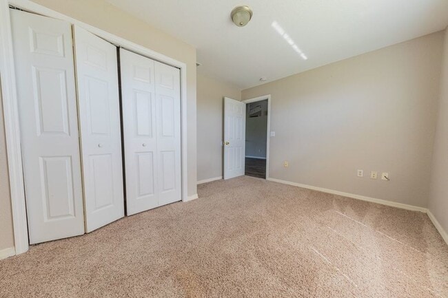 Building Photo - 541 Drayton Rd