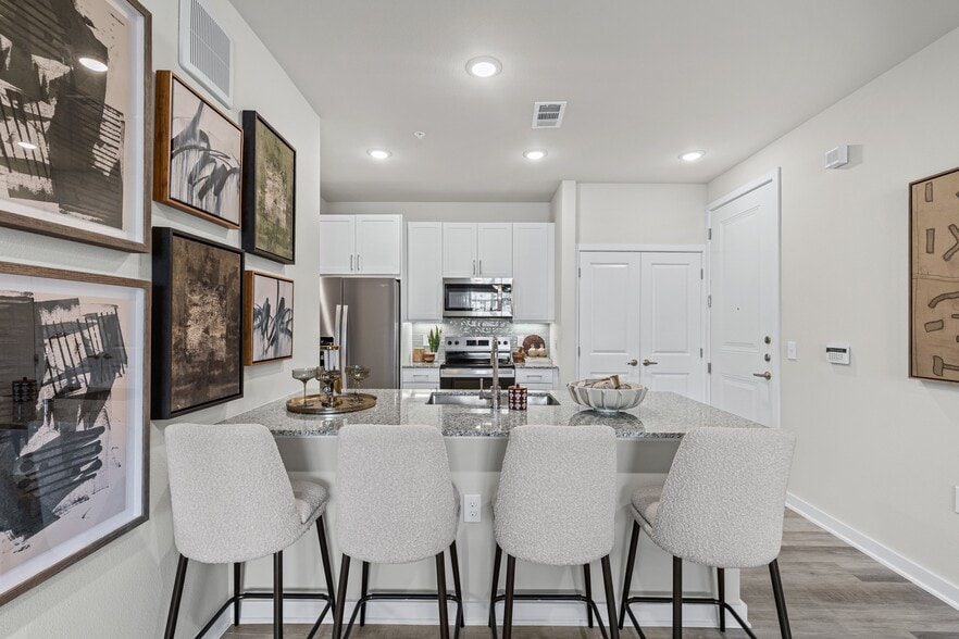 Primary Photo - Alta Rayzor Ranch