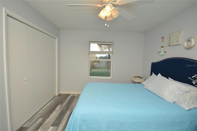 Building Photo - 7094 N Ocean Shore Blvd