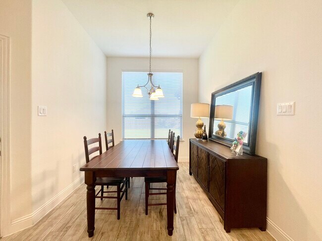 Building Photo - 2914 Bobcat Dr