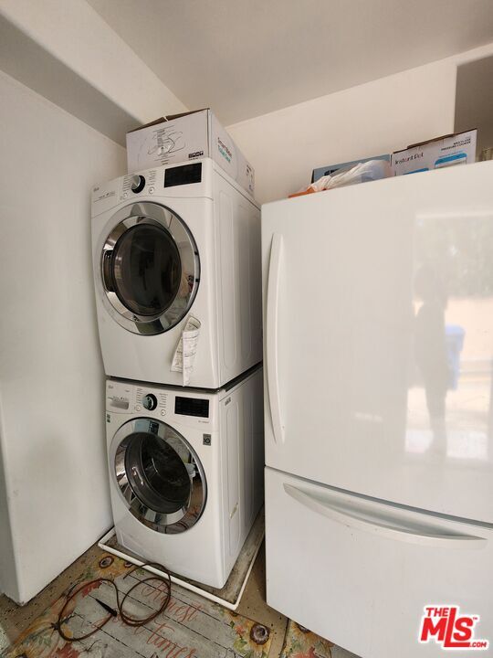 Building Photo - 17118 Oak View Dr