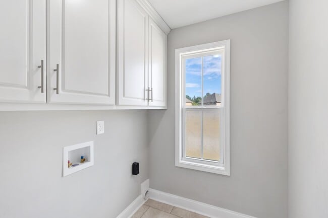 Building Photo - 27 Sweet Birch Dr