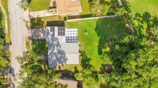 Building Photo - 813 Agnes Dr