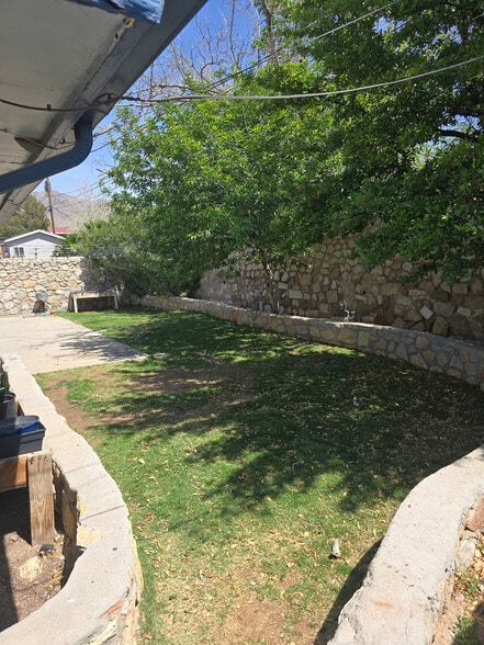 Building Photo - 204 Stratus Rd