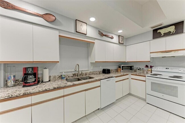Building Photo - 3376 Peace River Dr