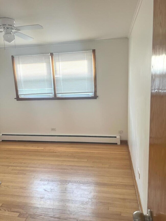 Building Photo - 6134 W 79th St