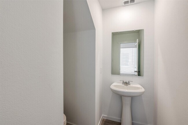 Building Photo - 935 Sandhill Crane Ln